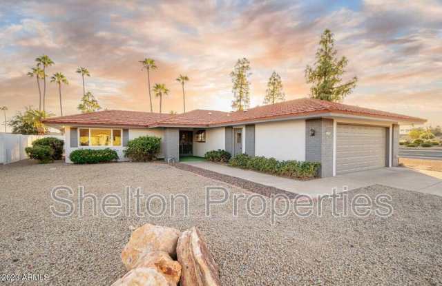 13641 Pyracantha Dr - 13641 Pyracantha Drive, Sun City West, AZ 85375