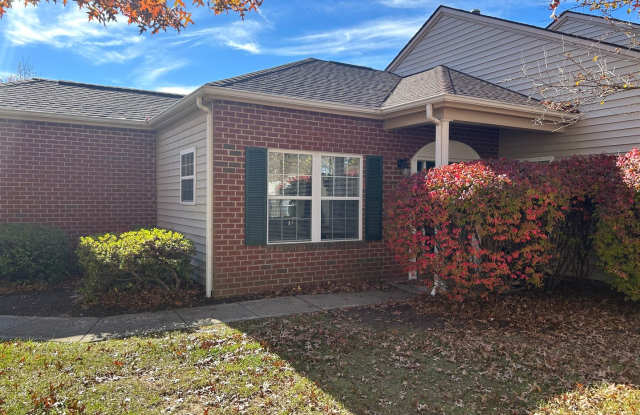 Beautiful 2-Bedroom, 2-Bath One-Level Townhouse for Rent - 200 Gold Leaf Drive Northwest, Christiansburg, VA 24073