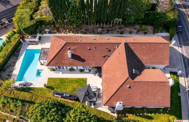 3063 Deep Canyon Dr Gallery 4