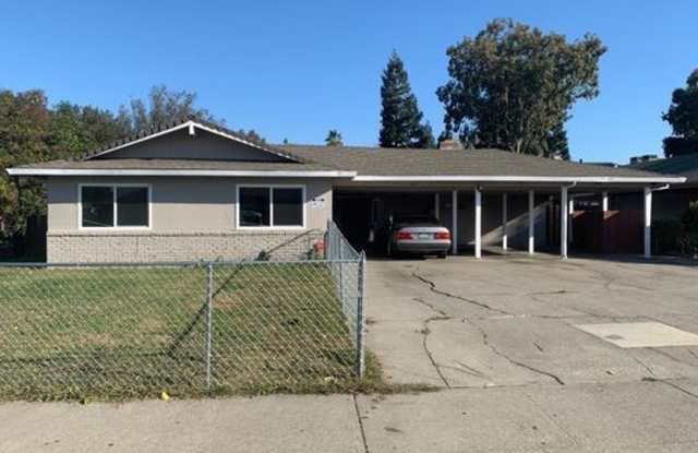 826 Astor Street photos photos