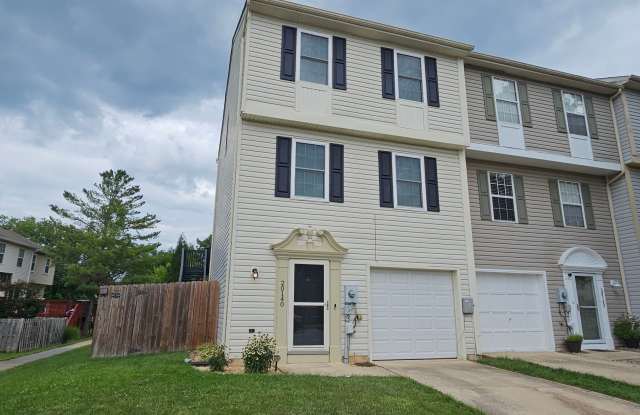 DON'T MISS THIS STUNNER! 3 Bedroom End Unit Townhome in Quiet Location! photos photos DON'T MISS THIS STUNNER! 3 Bedroom End Unit Townhome in Quiet Location! photos photos