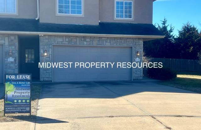 3 bedroom, 2.5 bath 2 car garage Townhouse photos photos