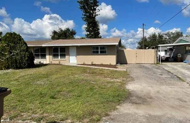 1121 Wesley Street W photos photos