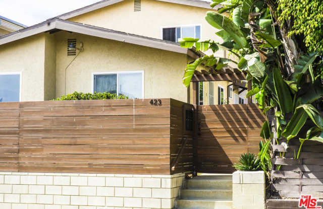 423 BROOKS Avenue - 423 E Brooks Ave, Los Angeles, CA 90291