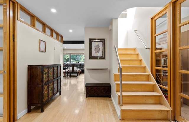15 Sherwood Lane Gallery 3