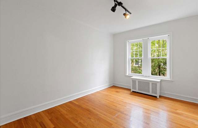 1439 West Elmdale Avenue photos photos