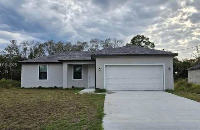 611 Greenbriar photos photos