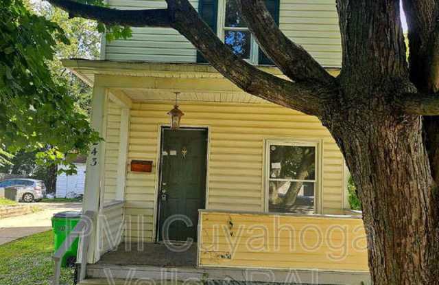 243 19th Street Northwest Gallery 1