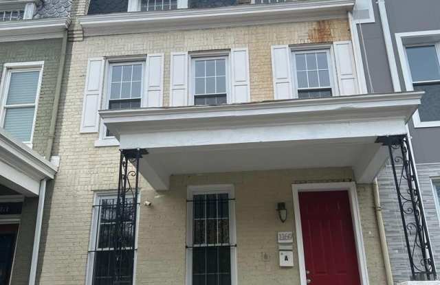 1169 MORSE ST NE photos photos