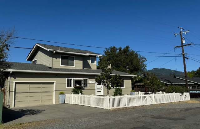 Beautiful Home on a quiet street photos photos