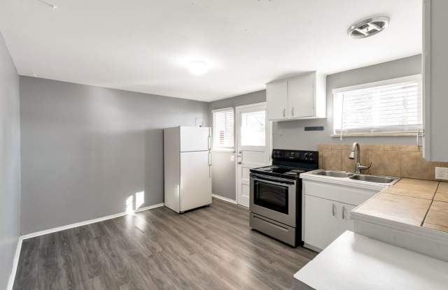 5542-5554 S. Grant St. photos photos