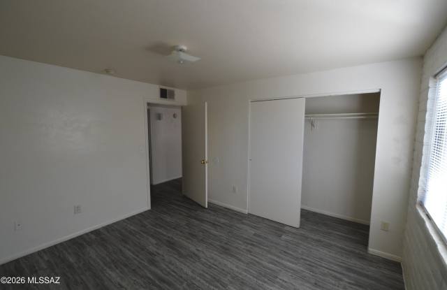 2147 N Isabel Boulevard unit: 4 Gallery 4