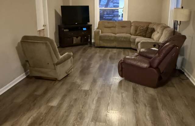 905 North California Avenue - 905 North California Avenue, Hastings, NE 68901