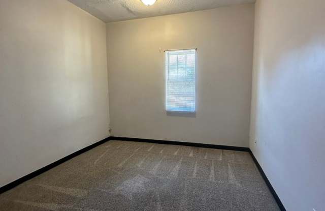 3 Bed 1 Bath Apartment Utilities Included Gallery 4