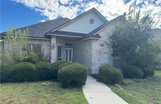 2263 Kensington Way photos photos