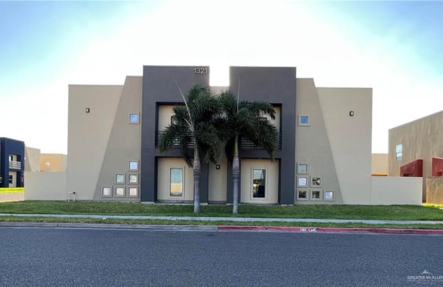 1321 E Camellia Avenue - 1321 East Camellia Avenue, McAllen, TX 78501