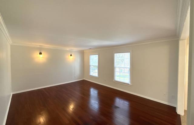 Beautiful home in the Shadow Lake Community! Gallery 3