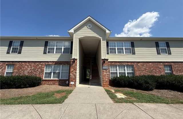 1860 Crest Hollow Drive photos photos