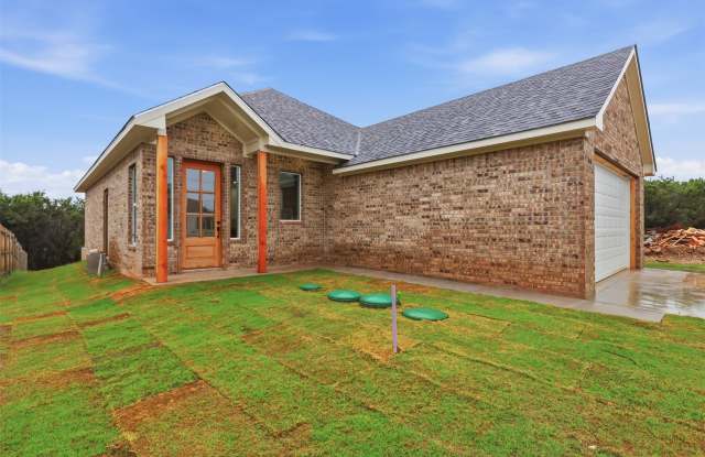 1413 Ridgeview Circle Gallery 1