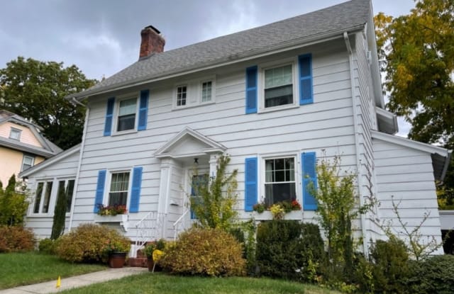 160 Chestnut St - 160 Chestnut Street, Essex County, NJ 07042