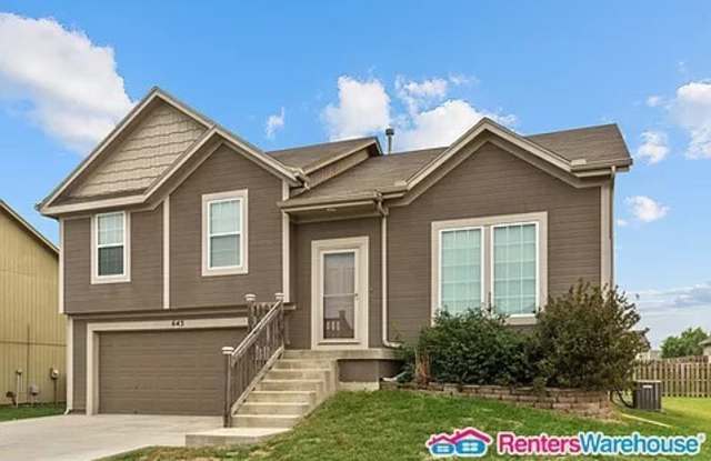 643 East Apache Street - 643 East Apache Street, Gardner, KS 66030