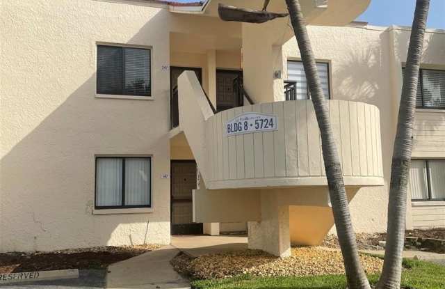 5724 LA PUERTA DEL SOL BOULEVARD S - 5724 La Puerta Del Sol Boulevard South, St. Petersburg, FL 33715