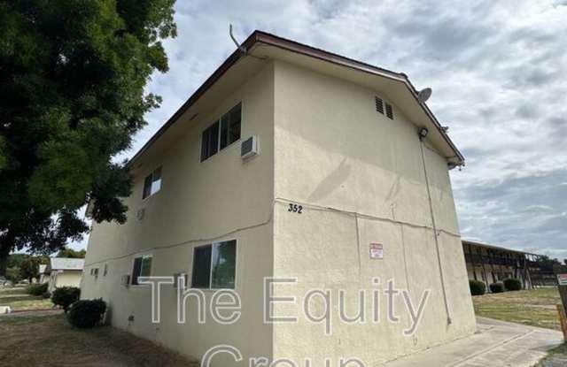 352 S Blackstone St photos photos