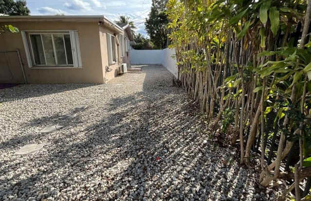 1064 NW 103rd St photos photos