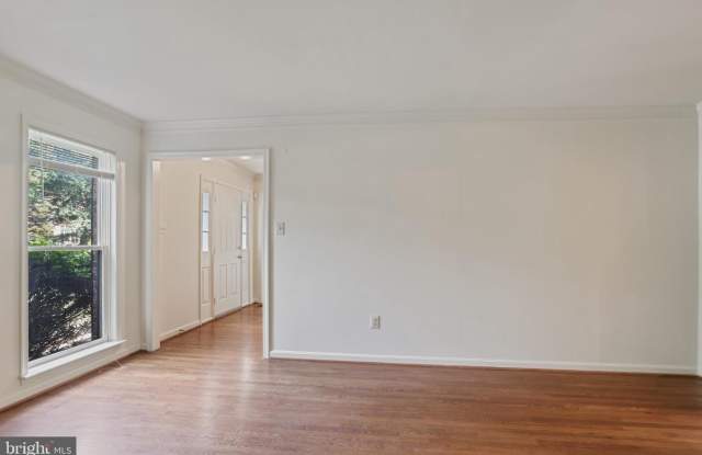 4714 WESTERN ST Gallery 4