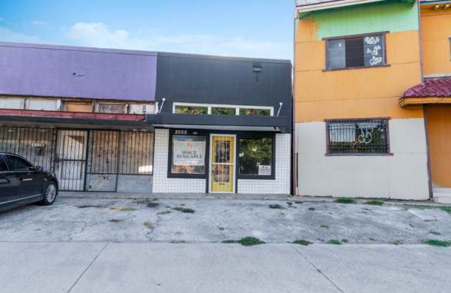 2505 South Presa Street photos photos