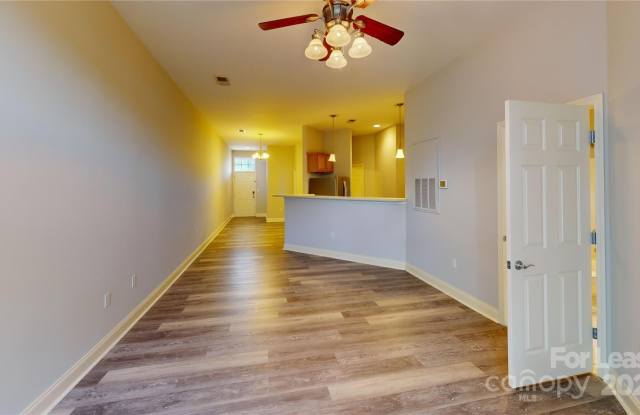 222 Park Square Place - 222 Park Square Place, Matthews, NC 28105