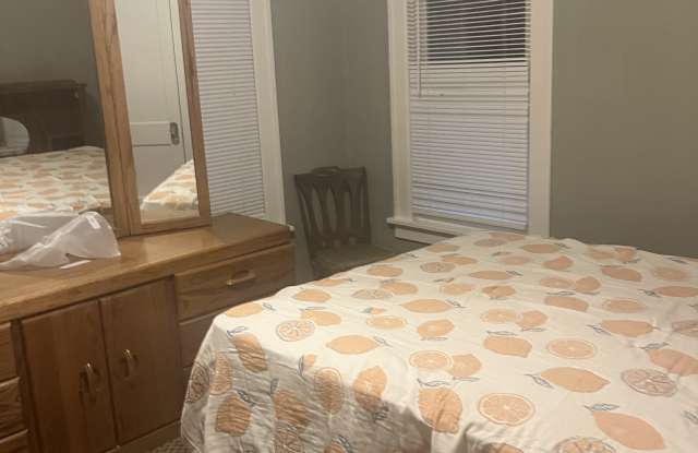 2118 Elm Street photos photos