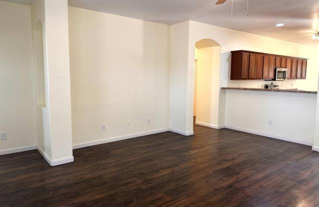 11642 W Mountain View Drive Gallery 3