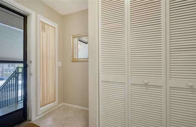 5649 SUMMER SIDE Lane Gallery 3