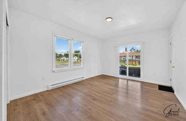 12932 Greiner - Bar Holdings &amp; Blue &amp; White LLC Gallery 3