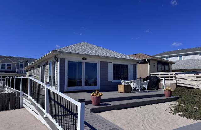 115 Boardwalk Gallery 4