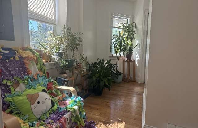 73 SANFORD PL Gallery 3