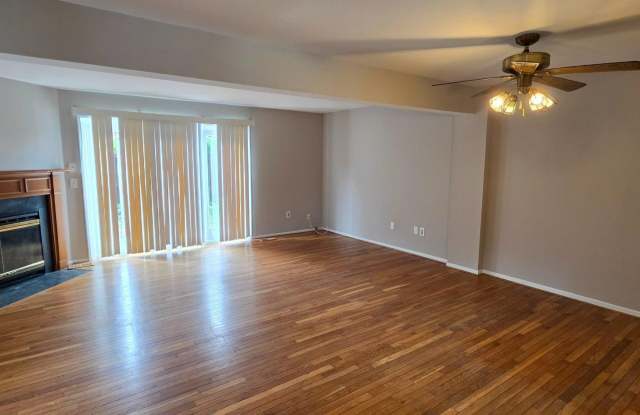 5870 CHIPWOOD Court Gallery 3