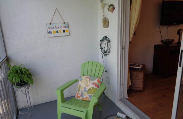 2512 SE Anchorage Cove SE Gallery 2
