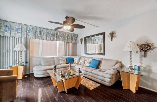 201 N Ocean Blvd photos photos