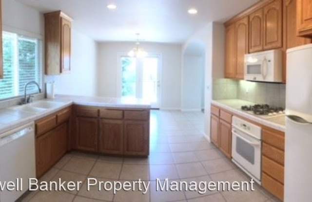 1066 Spring Ridge Drive Gallery 4