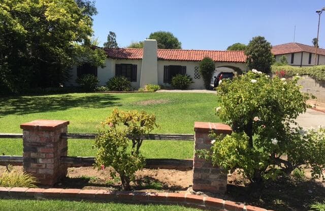 4463 Commonwealth Avenue - 4463 Commonwealth Avenue, La Cañada Flintridge, CA 91011