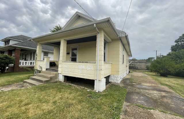 612 W LOUCKS Avenue photos photos