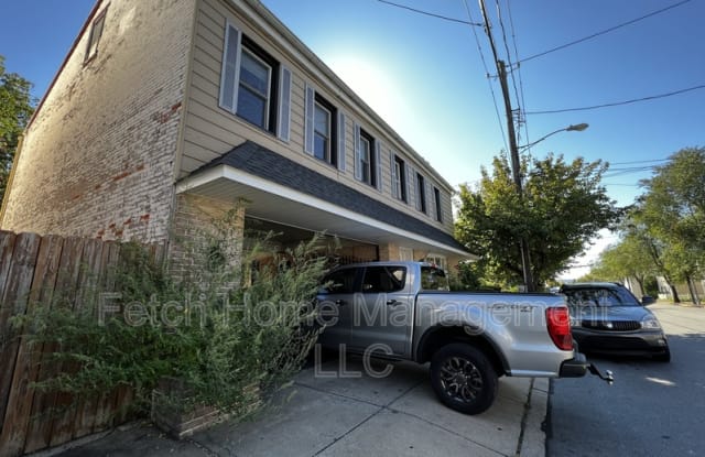 233 South 4th Street - 2 photos photos