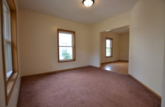 407 Elmwood Ave. Gallery 3