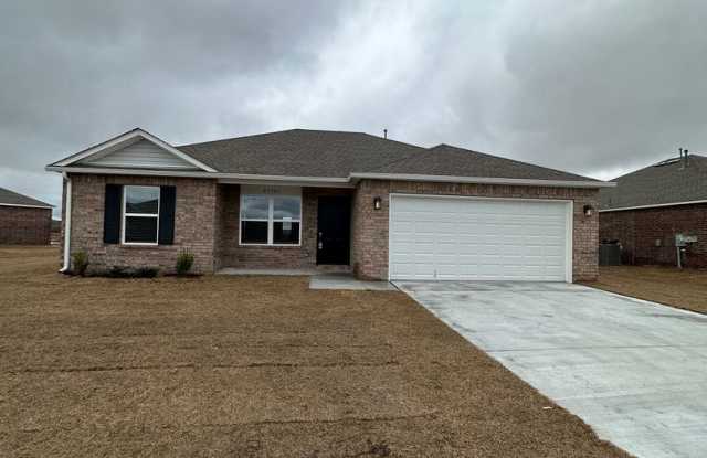 Pre-Leasing Now! Charming 3-Bedroom, 2-Bath Home with Private Fenced Yard in Broken Arrow Gallery 4