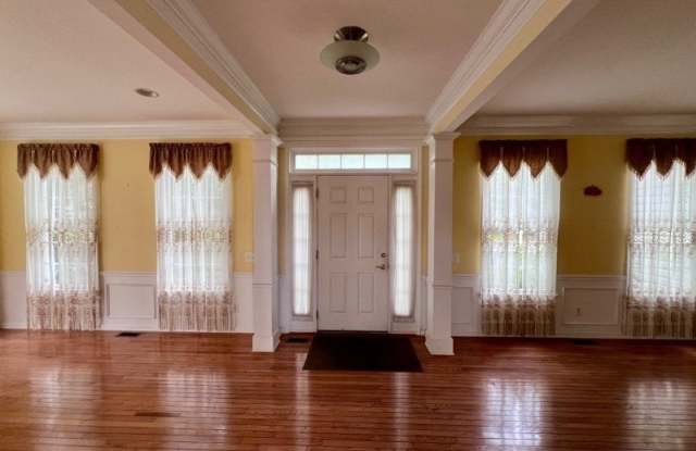 9 Queenberry Way Gallery 3