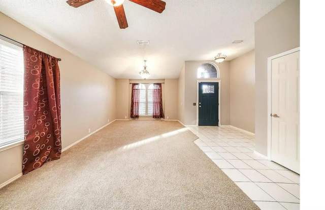 1025 Highland Station Drive Gallery 4