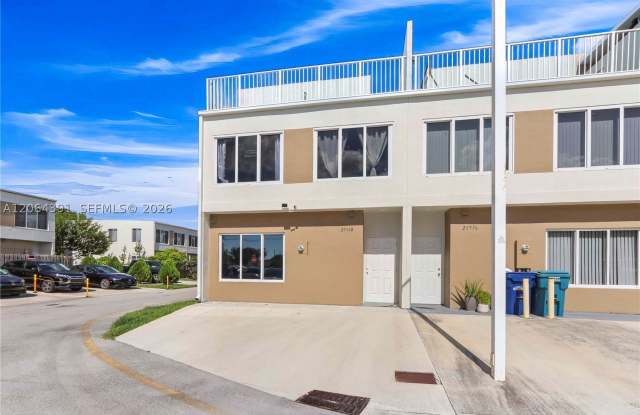 25948 SW 139th Ct Gallery 1