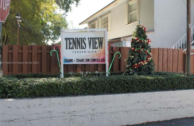 15400 SW 81st Cir Ln - 15400 Southwest 81st Circle Lane, Kendall West, FL 33193